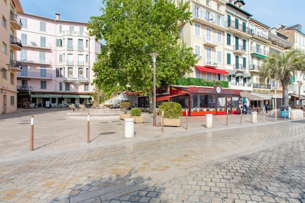 C17 2p Port Palais & Croisette 8mins Walk Balcony