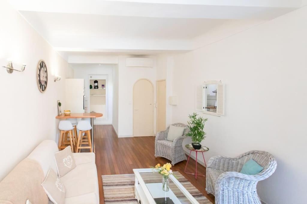 C17 2p Port Palais & Croisette 8mins Walk Balcony